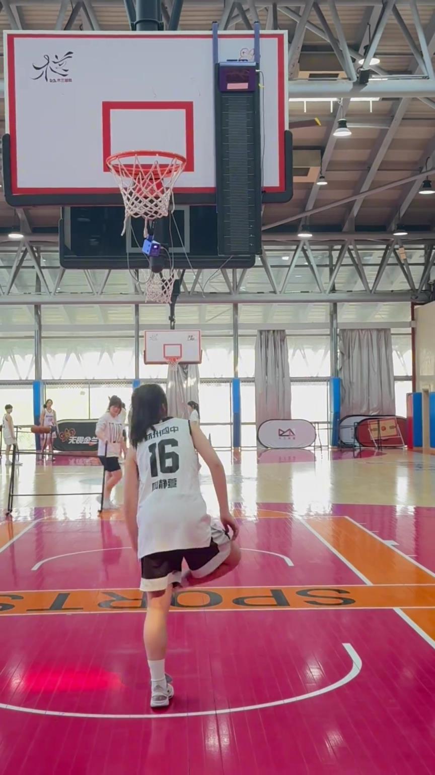 所以，你能摸高多少？