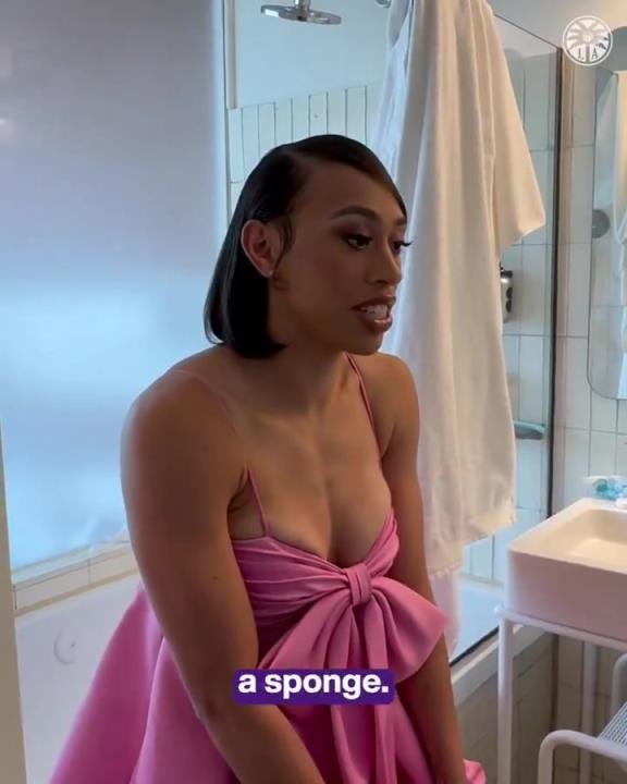 以后就當(dāng)你的球迷了這位WNBA新秀妹子，身材也是相當(dāng)炸裂